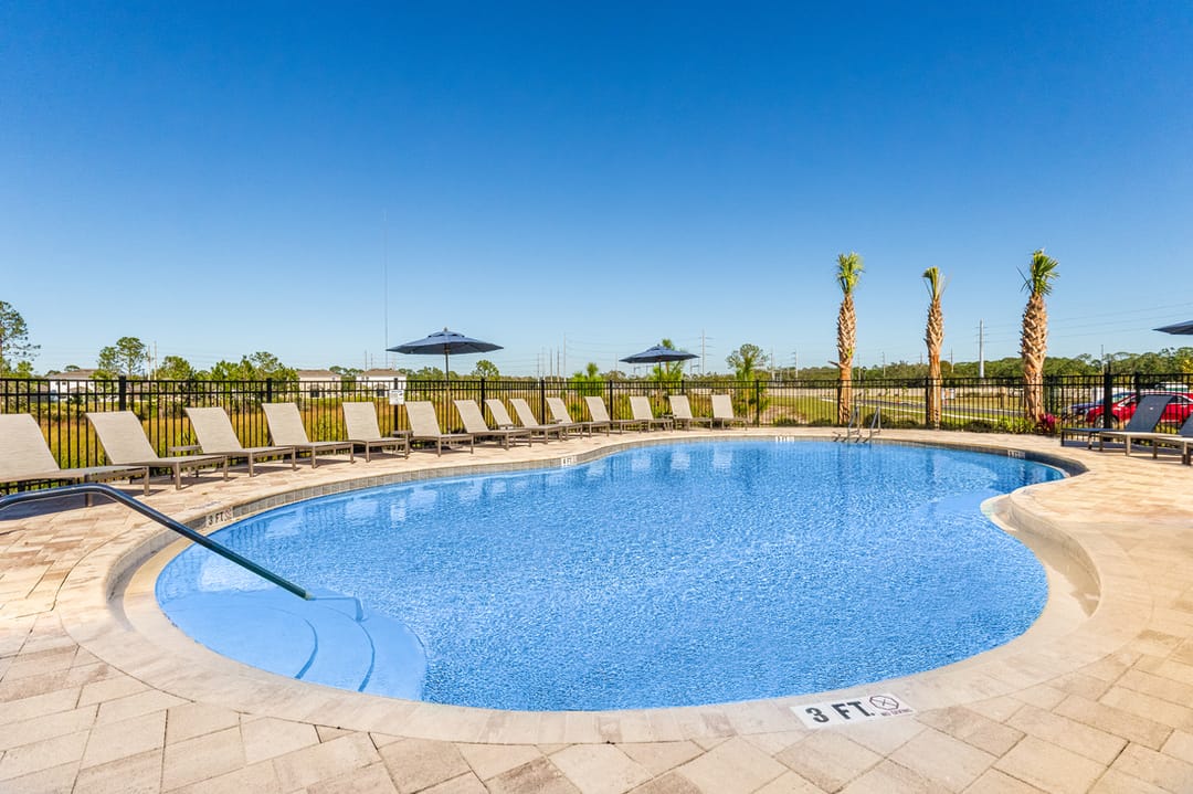 Marion Creek — Community pool