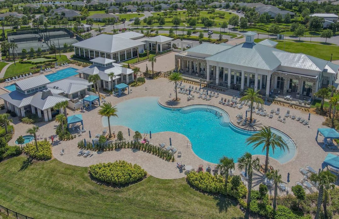 Del Webb Twin Lakes — Splash Into Luxury