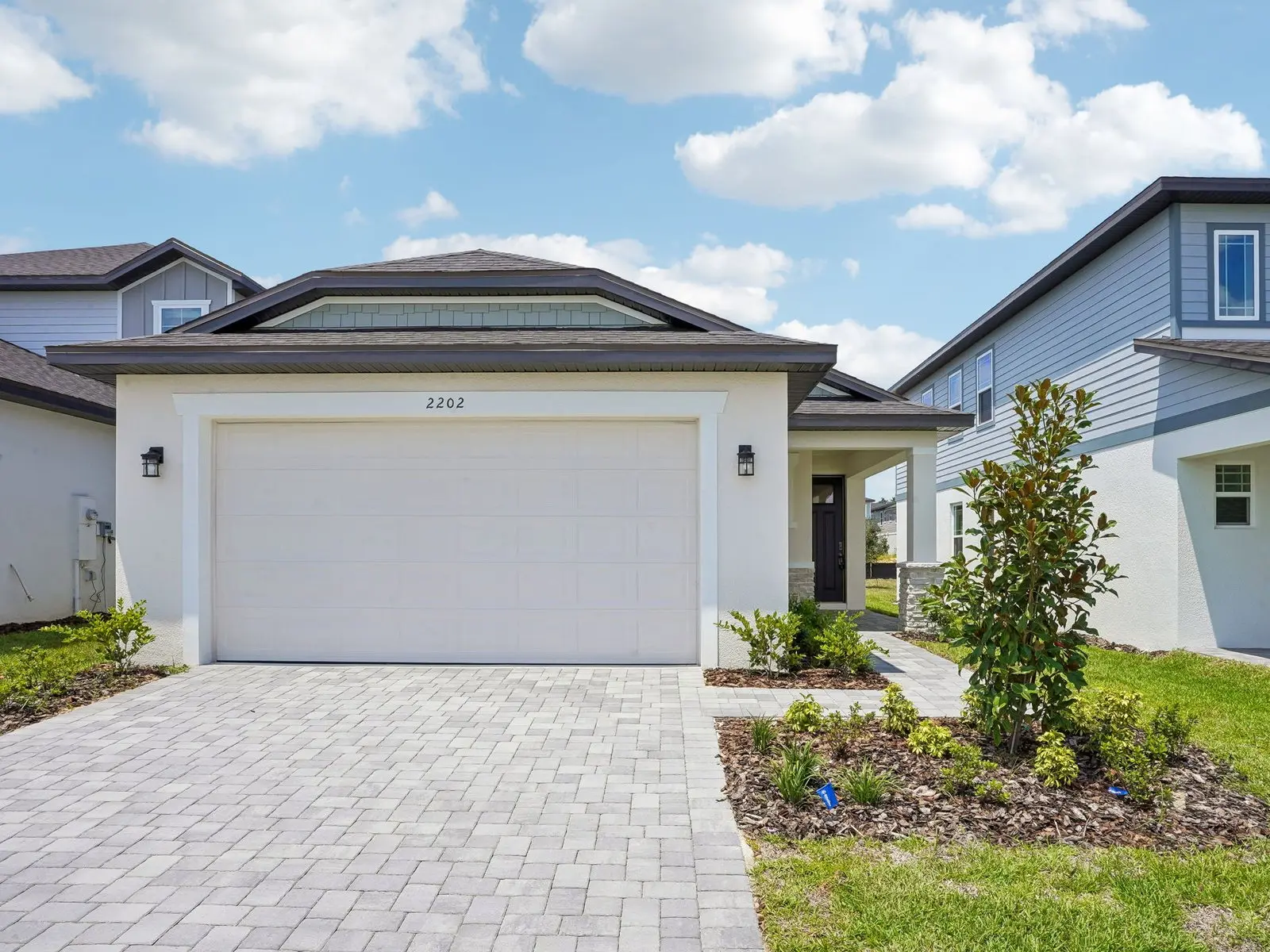Sycamore — 2202 Wildberry Way — fachada