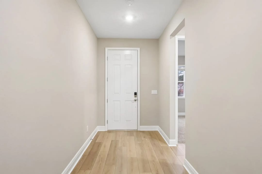 Emilia — 383 Birkdale Drive — foto 2