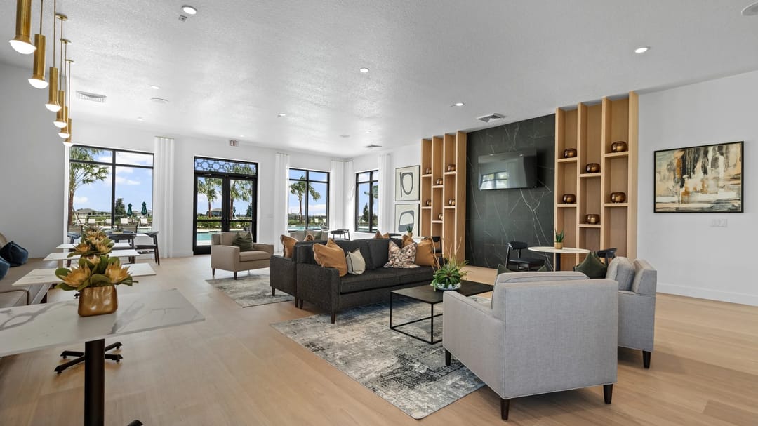 Hunt Club Groves — Clubhouse interior