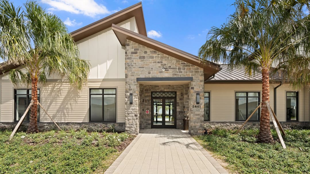 Hunt Club Groves — Clubhouse front exterior