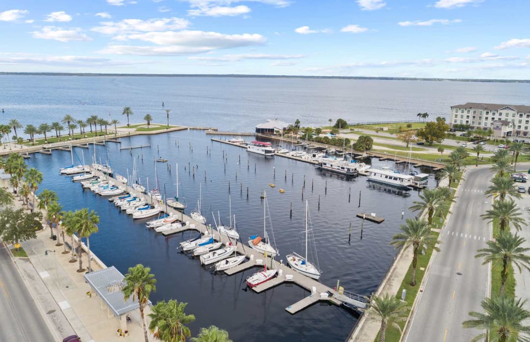 Emerald Pointe — Riverwalk Marina