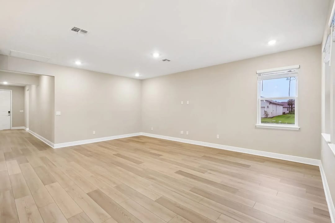 Emilia — 383 Birkdale Drive — foto 4