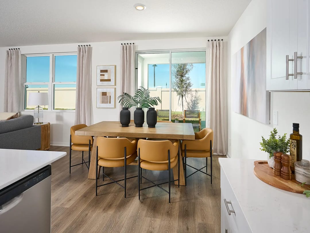 Crosswinds — Dining room
