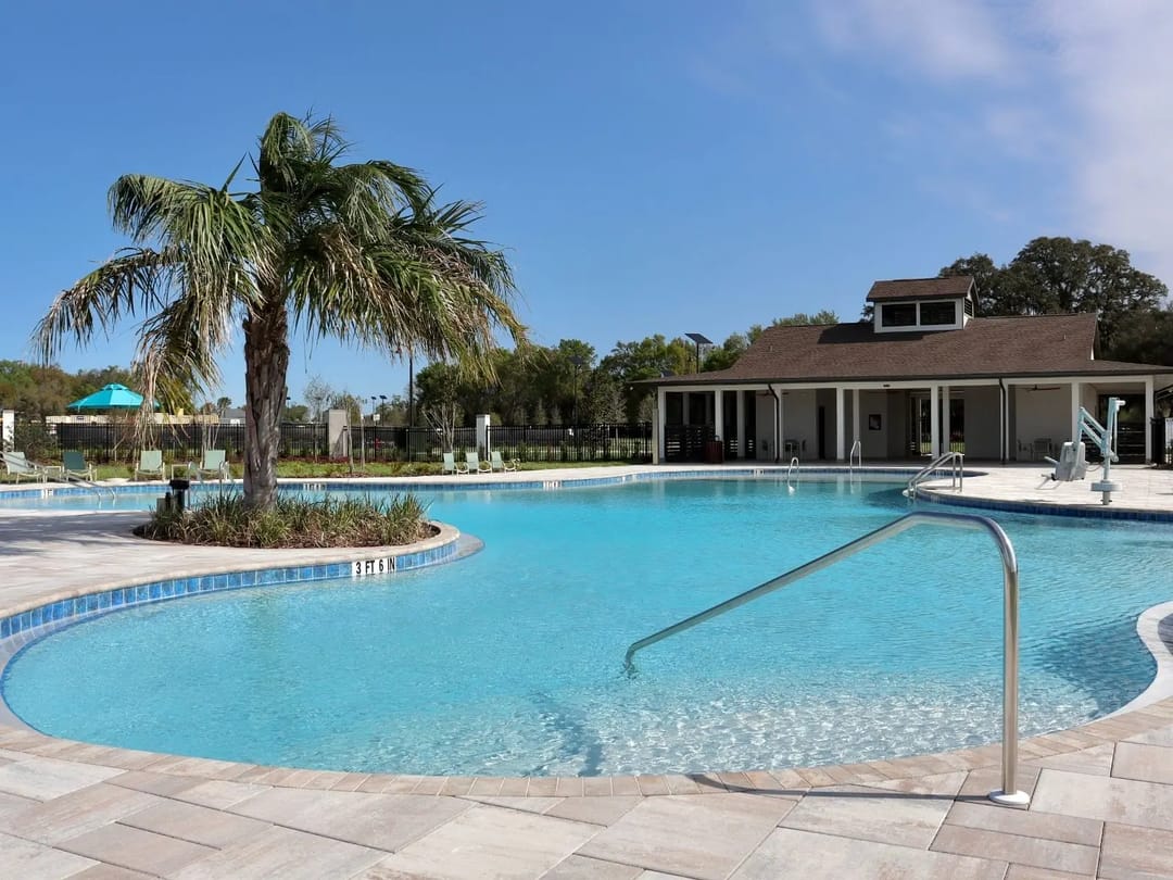 The Reserve at Hammock Oaks — Resort-style pool and clubhouse