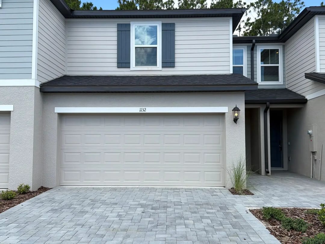 Oakville I, 1132 Bradford Park Drive — Bradford Park