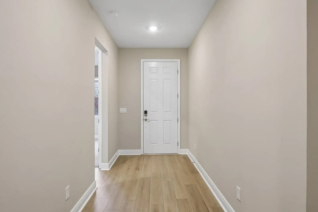 Emilia — 395 Birkdale Drive — foto 2