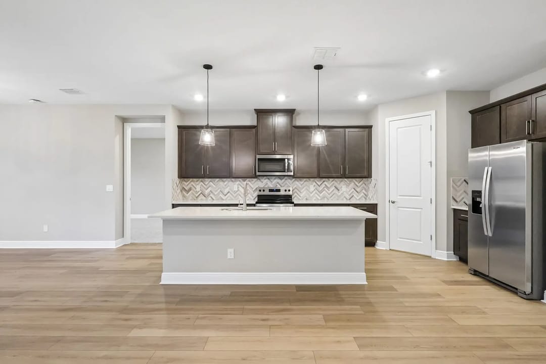 Emilia — 383 Birkdale Drive — foto 5