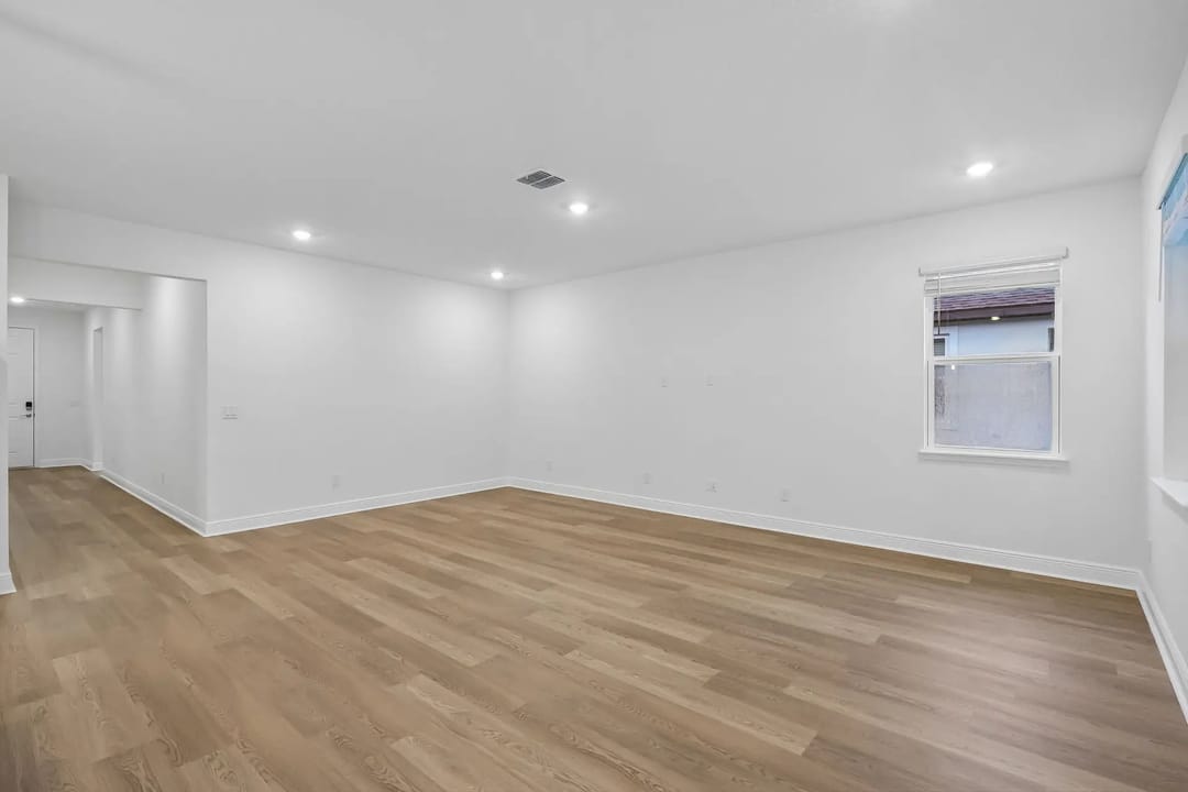 Emilia — 388 Birkdale Drive — foto 4
