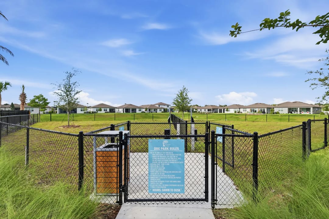 Highfield at Twisted Oaks — Fenced community dog park