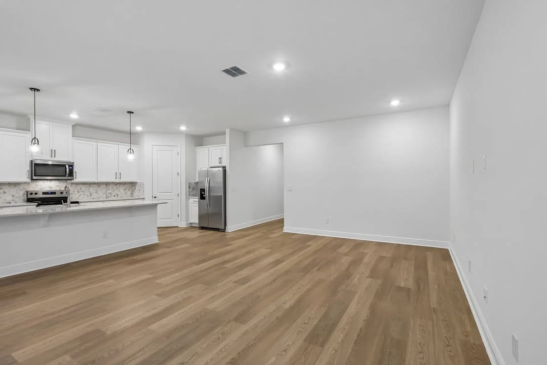 Emilia — 388 Birkdale Drive — foto 3