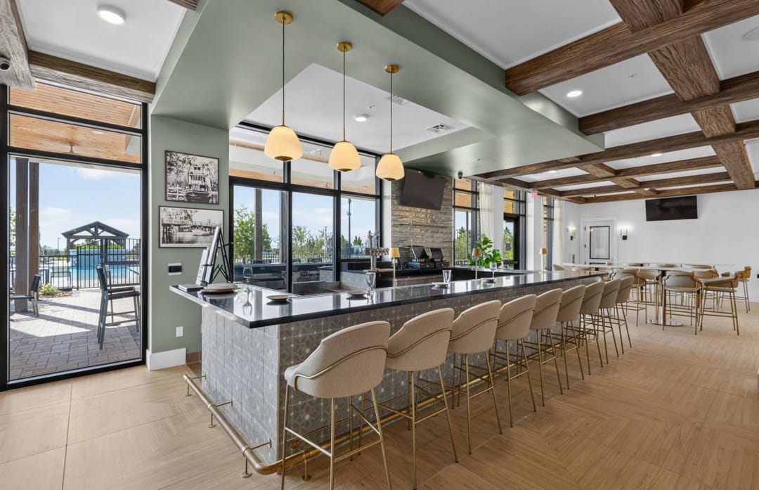 Del Webb Minneola — Vue 232' Bar & Grille